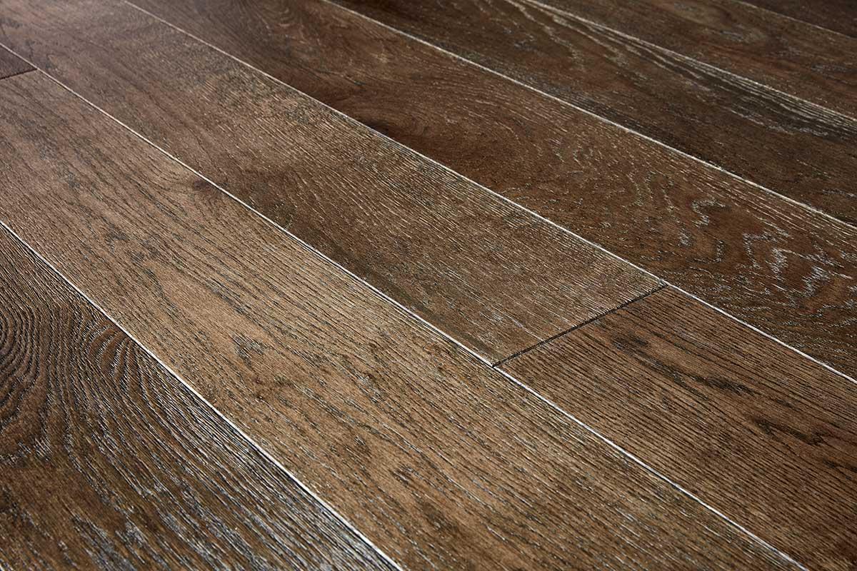 Galleria Professional Engineered European Rustic Oak Flooring 20mm x 190mm Ground Coffee Lacquered