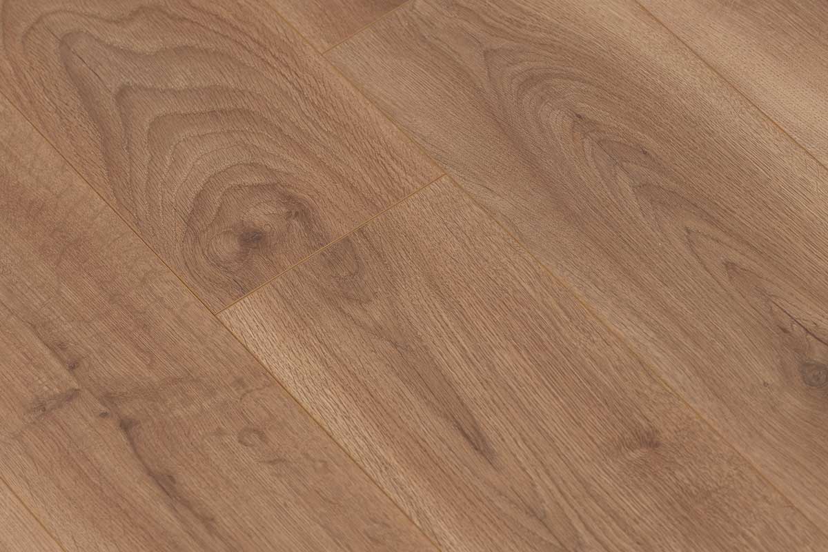 Series Woods 10mm Laminate Flooring Golden Oak