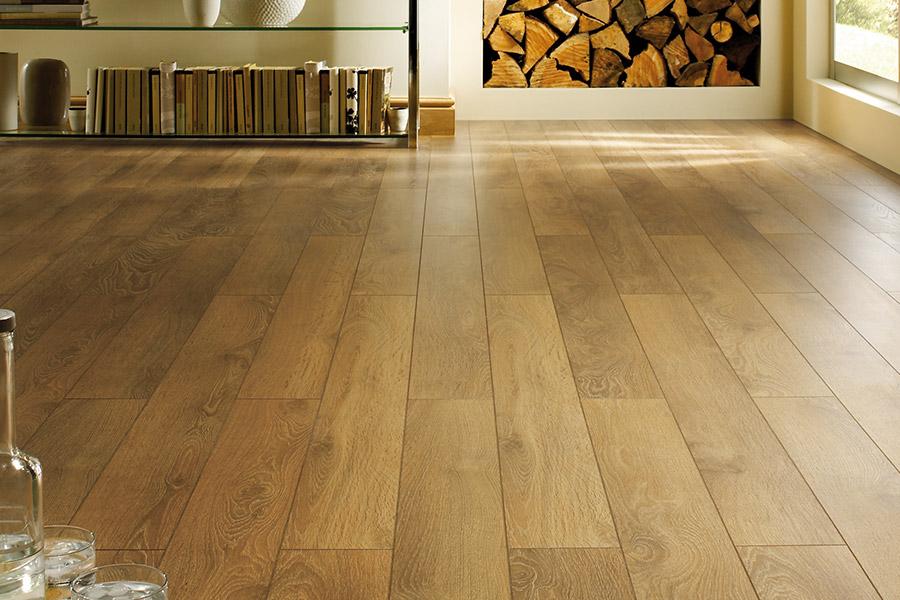 Series Woods 12mm Laminate Flooring Harvest Oak