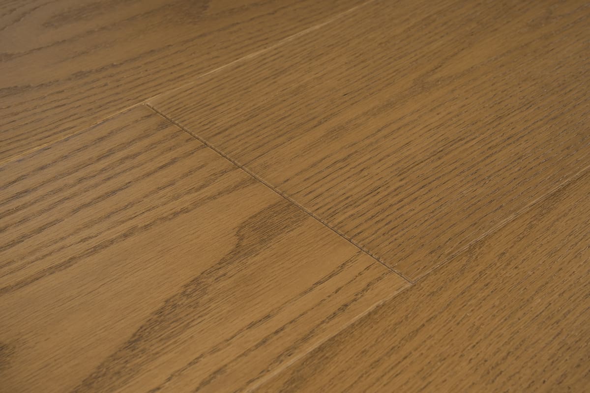 Home Choice Engineered Select Oak 14mm x 190mm Auburn Matt Lacquered