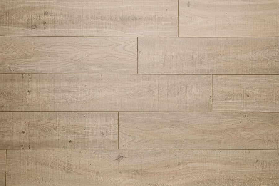 Audacity 12mm Laminate Summer Hill Oak Built-in Underlay