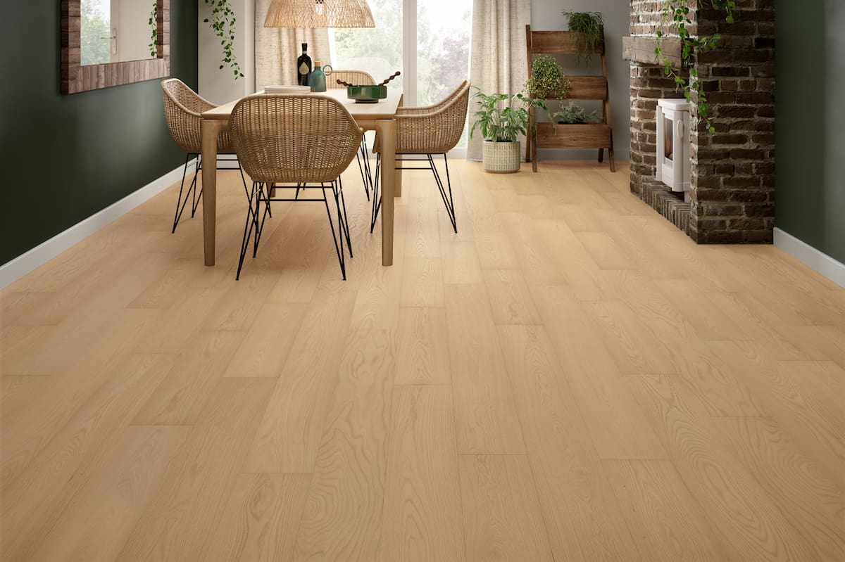 Home Choice Engineered Select Oak 14mm x 190mm Natural Matt Lacquered