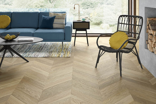 Galleria Professional Engineered Select Oak Chevron 14mm x 110mm Unfinished