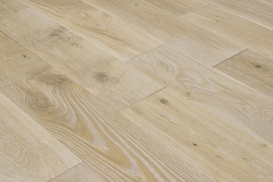 Galleria Professional Solid European Rustic Oak Flooring 18mm x 150mm Linen Brushed & Lacquered