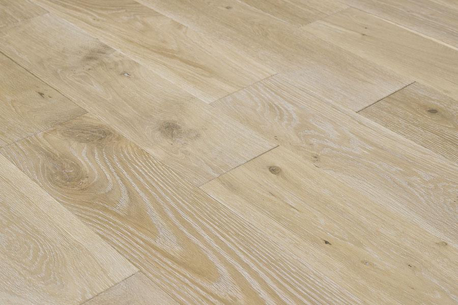 Galleria Professional Solid European Rustic Oak Flooring 18mm X 150mm Linen Brushed & Lacquered