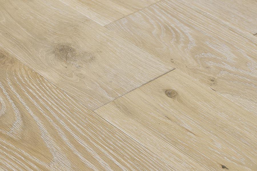 Galleria Professional Solid European Rustic Oak Flooring 18mm x 150mm Linen Brushed & Lacquered