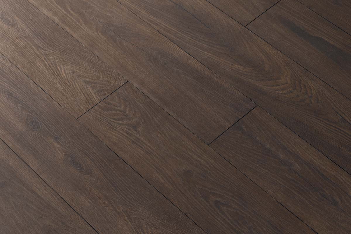 Aqualock 10mm Laminate Flooring Mocha Oak