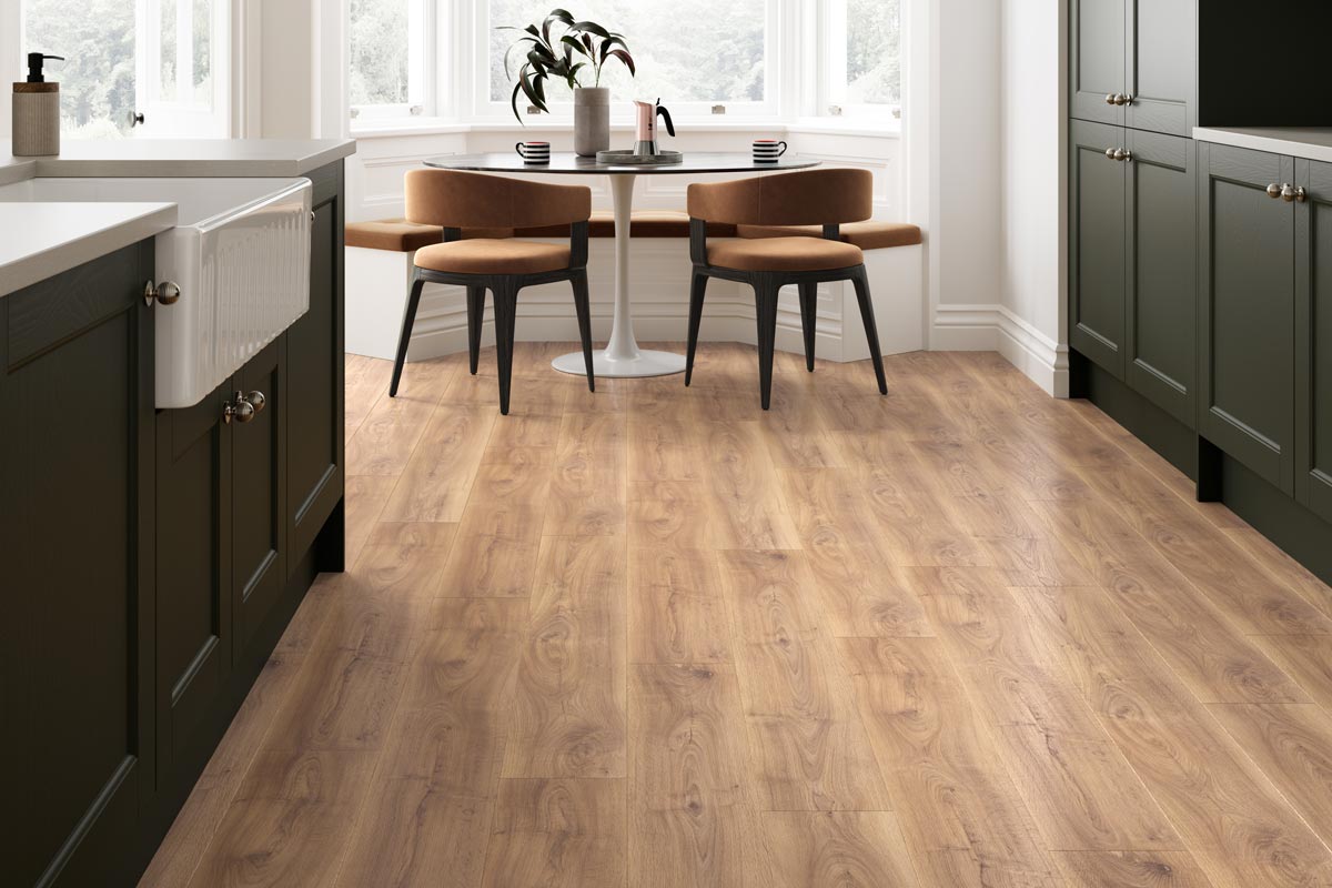 Series Woods 12mm Laminate Flooring Warm Honey Oak