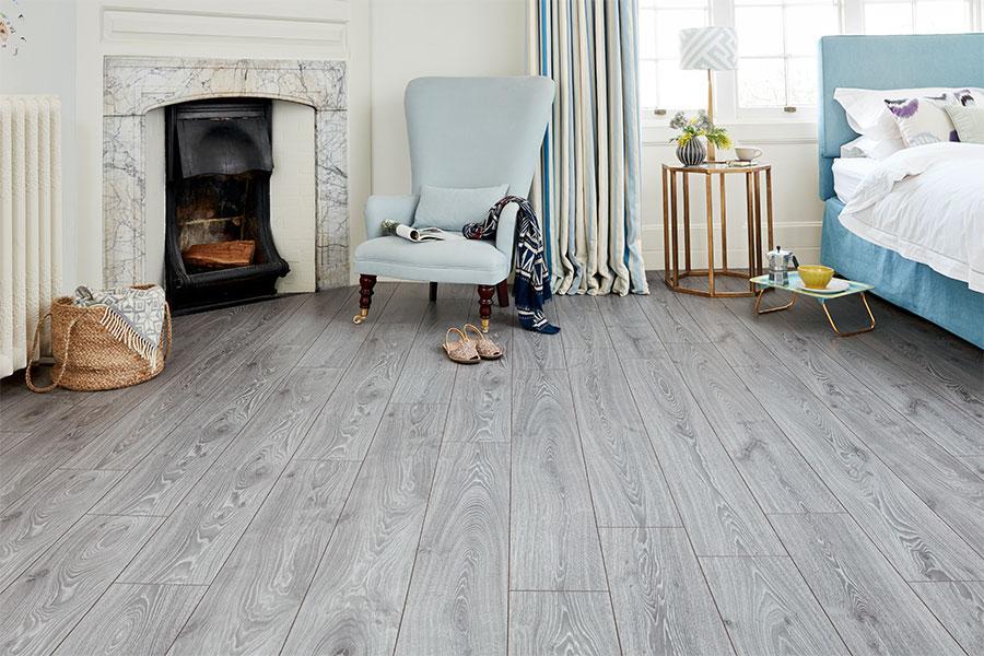Series Woods 12mm Laminate Flooring Grey Oak