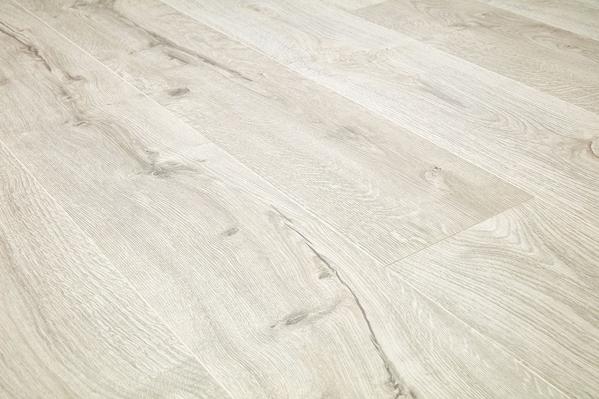 Vantage Wood 14mm Laminate Flooring Snow Oak