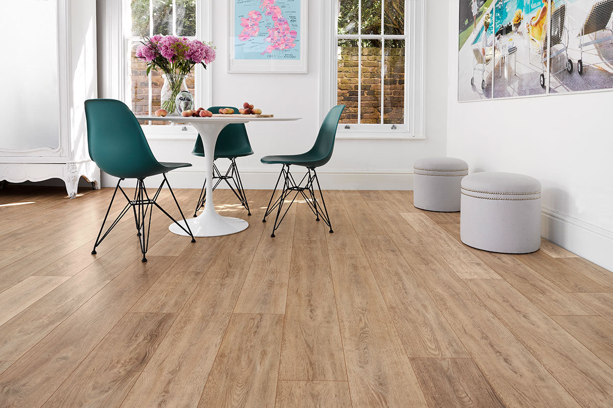 Aqualock 8mm Laminate Flooring Farmhouse Oak